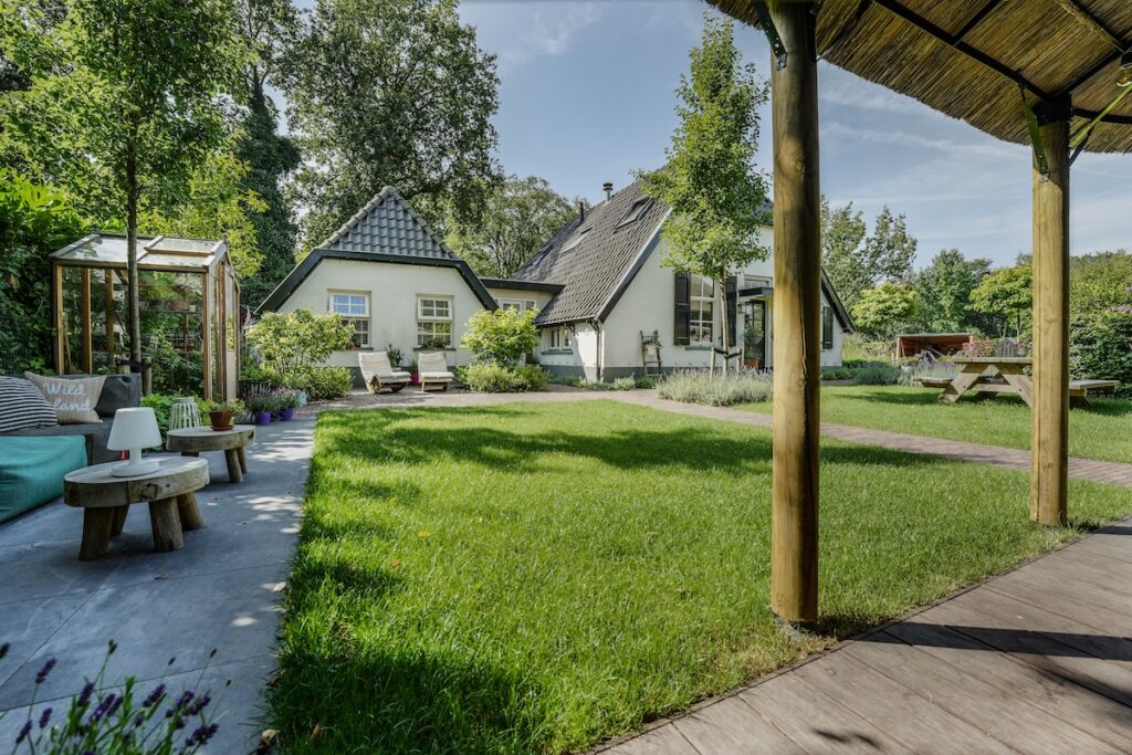 Achtertuin overzicht